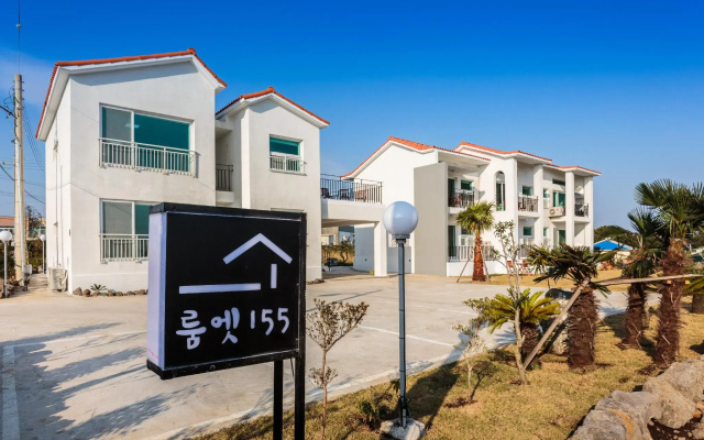 roomat155 pension