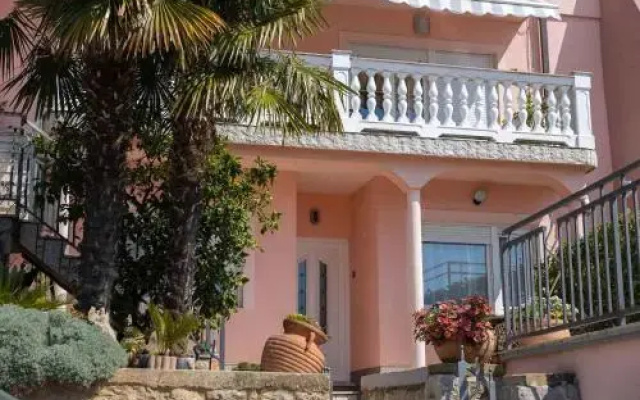Apartment In Crikvenica