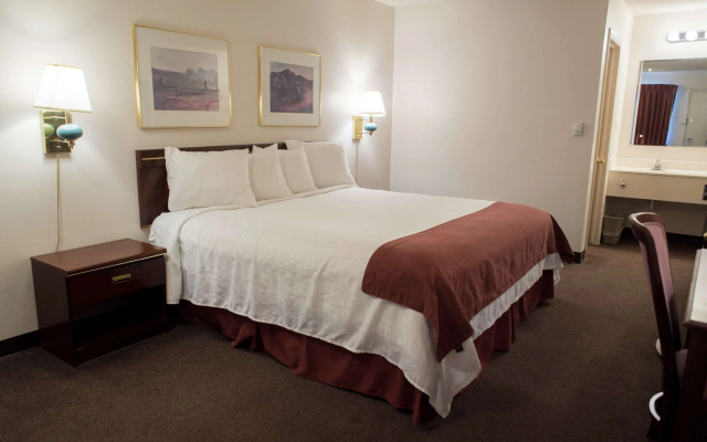 Motel 8 Laramie