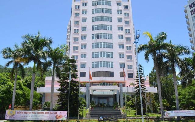 Отель Halong Pearl Халонг вид на фасад