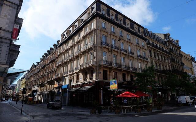 Отель ApartmentsApart Brussels Бельгия, Брюссель - 1 отзыв об отеле, цены и фото номеров - забронировать отель ApartmentsApart Brussels онлайн вид на фасад
