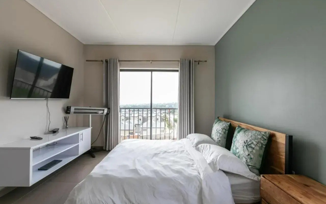 Jacana Estate, The gem