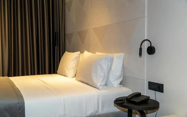 Center Hotel