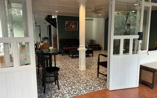 Baan Debtida