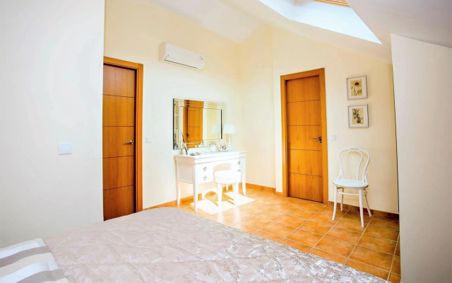 The Old Town Apartment