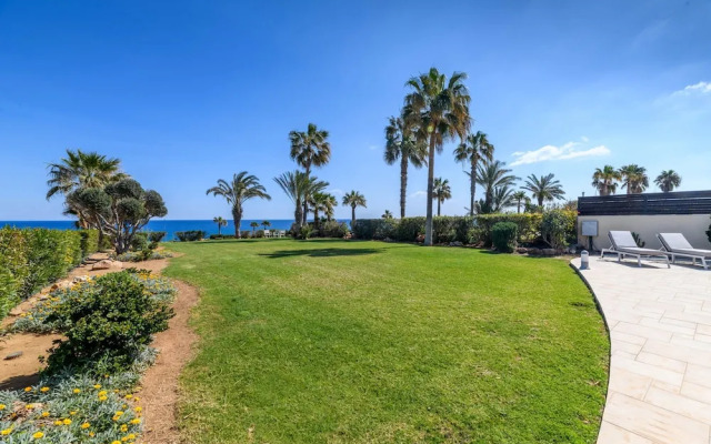 Royal Beachfront Villa
