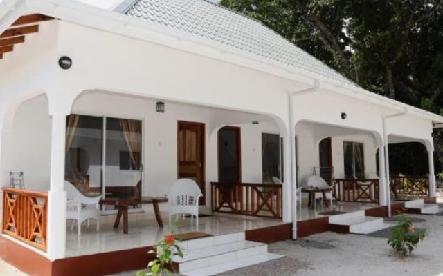 Villa Veuve Casadani Hotel in La Digue, Seychelles from 235$, photos, reviews - zenhotels.com