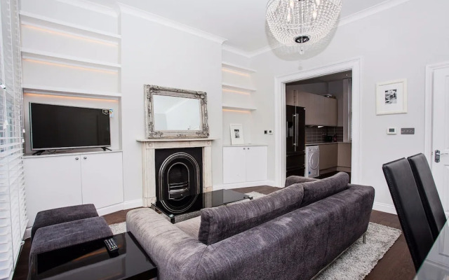 Luxurious 4 Bedroom Flat by Baker Street