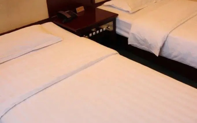 Xiangyang Shanshui Wenjing Hotel