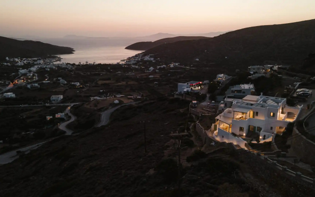 Castello Amorgos Suites