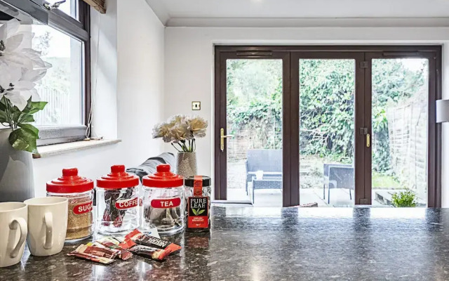 Homes On Tap - East Dulwich Great Central Location