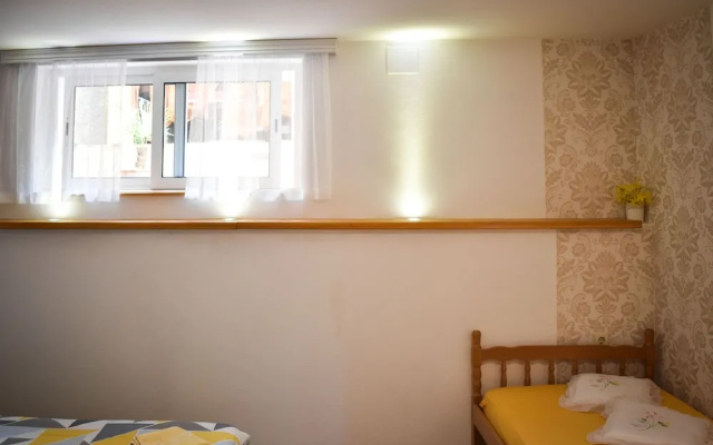 Apartments Milivoj