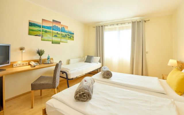 Airport-Hotel Fortuna