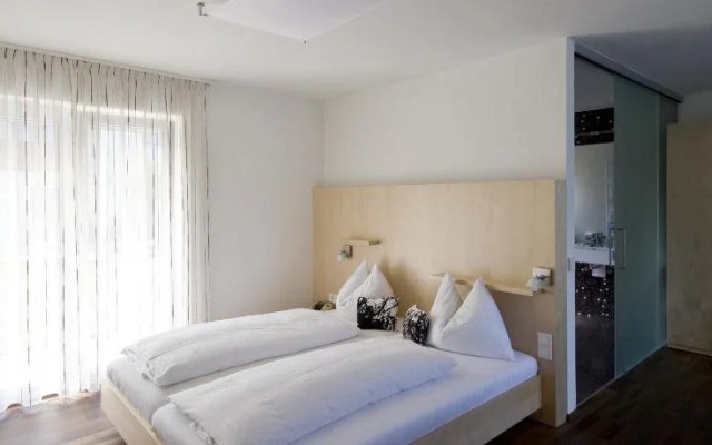 Hotel Garni Ogris Am See