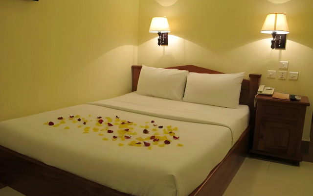 Golden House International Hotel