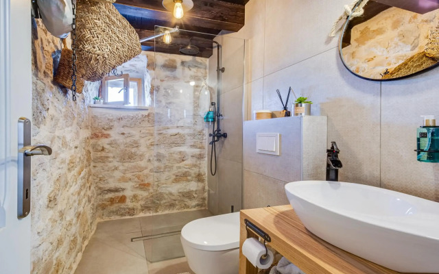Luxury LeNi Guest House