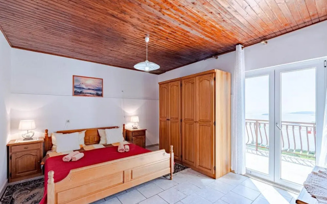 Awesome Apartment in Orebic With 2 Bedrooms and Wifi