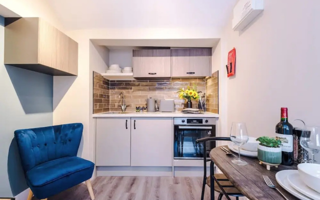 NEW Pristine Studio in the City-centre Sleeps 2