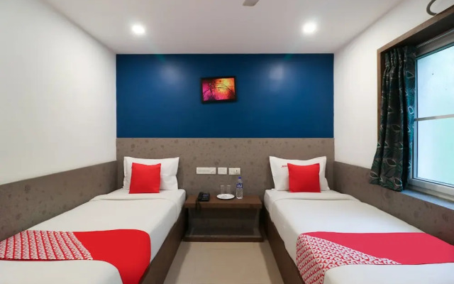 Oyo 47787 Sri Annapoorna Towers