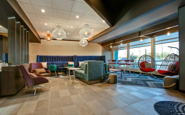 Tru by Hilton Grand Prairie