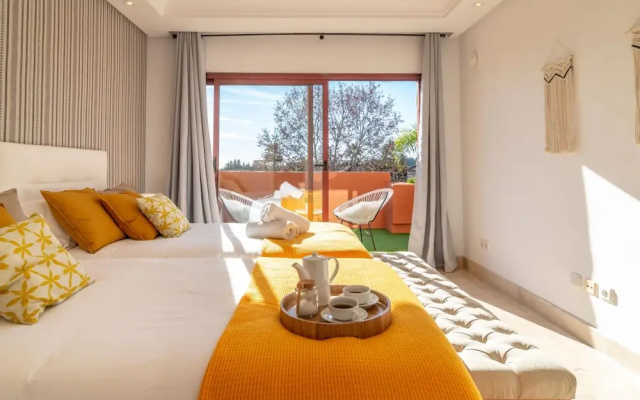 La Alzambra Duplex Penthouse Sea Views