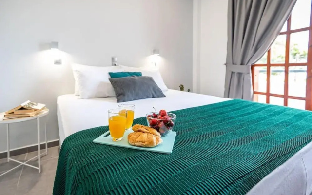 Jonathan City Apartments