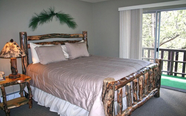 Fawn Valley Inn: 302