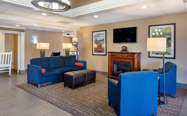 Comfort Inn & Suites