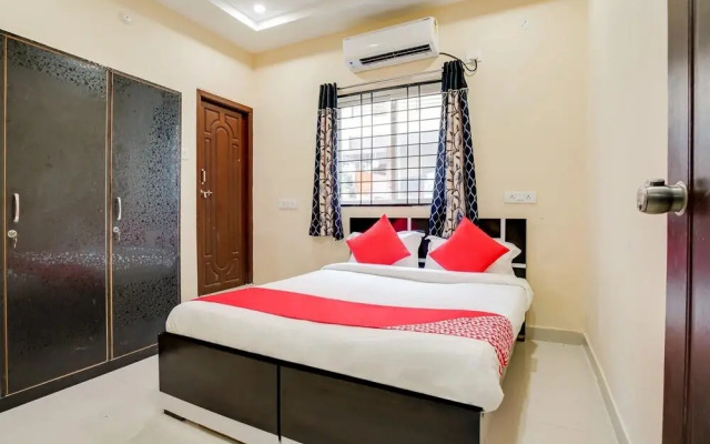 Moon Light Hospitality by OYO Rooms