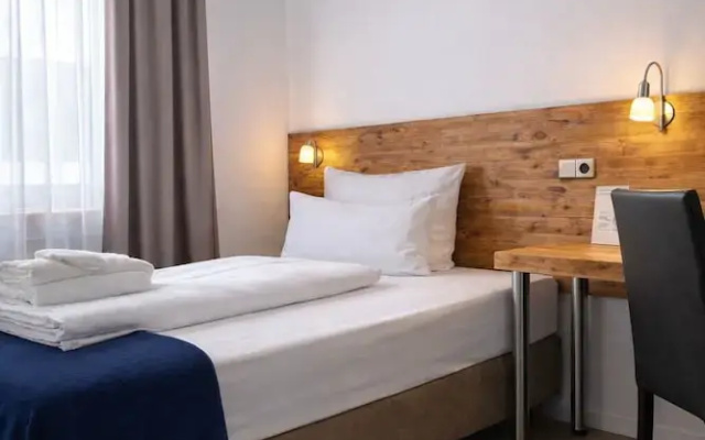 Luna Inn