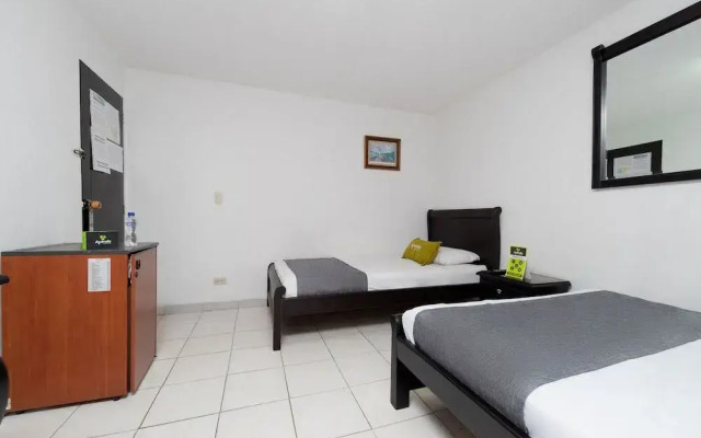 Hotel Ayenda Travel Blue 1705