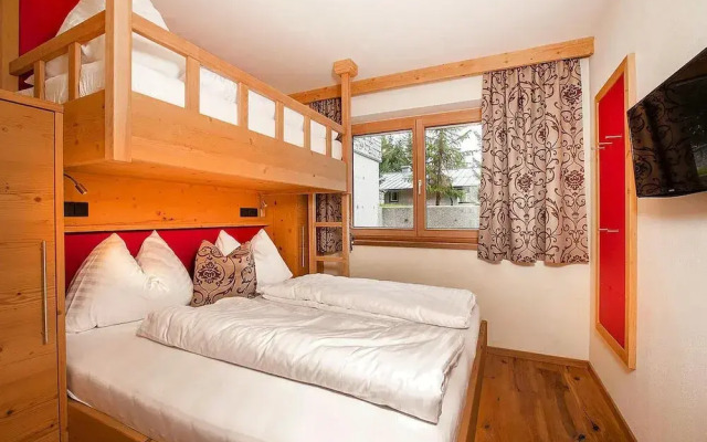 Chalet in Konigsleiten With Mountain Views & Spa
