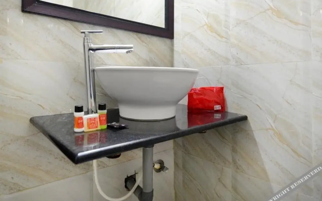 OYO Rooms Uttam Towers
