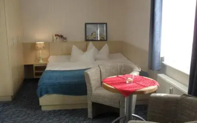 Hotel Pension & Restaurant Zur Mole