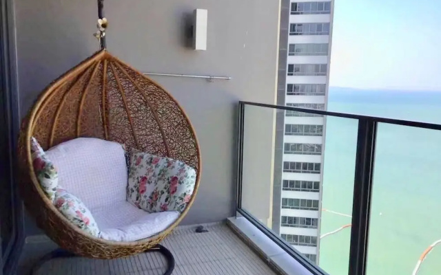 NorthPoint Pattaya Luxury Apartments by GrandisVillas