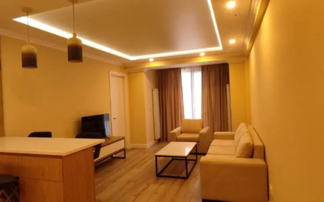 Evdo Apartments F1 Wooden Room
