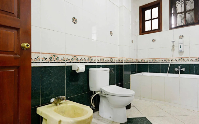 Zenrooms Villa Duta