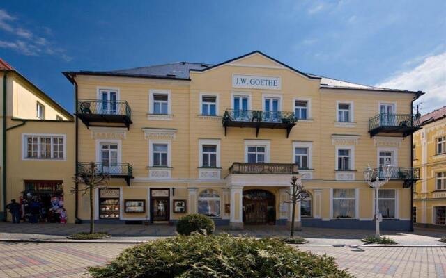 Отель Spa Hotel Goethe Чехия, Франтишкови-Лазне - отзывы, цены и фото номеров - забронировать отель Spa Hotel Goethe онлайн вид на фасад