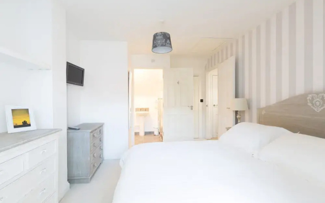 Toothbrush Apartments- Ipswich Townhouse
