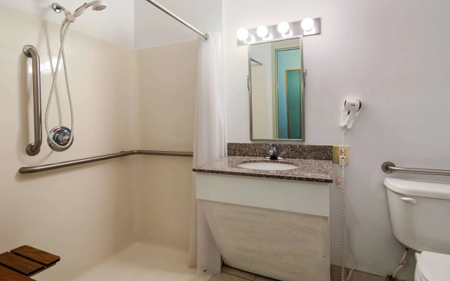 SureStay Plus Hotel by Best Western Berkeley Springs