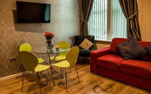 Party Pads Liverpool Sleeps 4 to 26