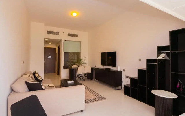 Hotel Style Studio in The Iconic PALM