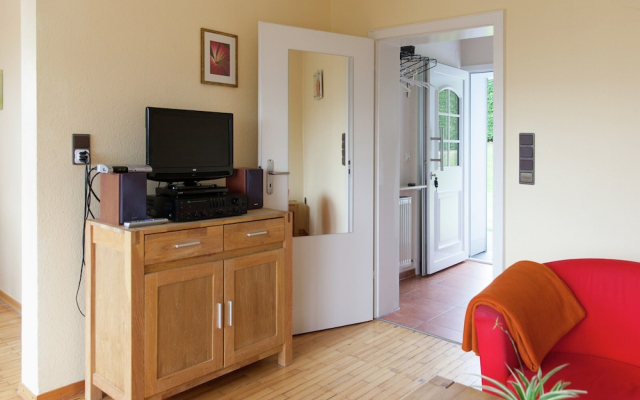 Peaceful Holiday Home in Rascheid near Forest