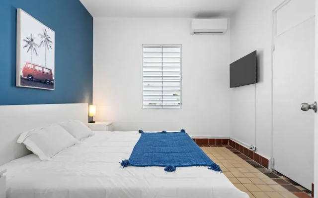 Otium Rentals San Juan City Apartment w Basketball Arcade