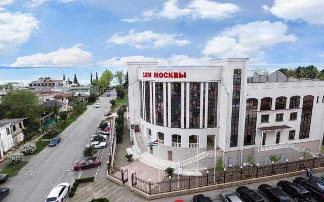 Отель House of Moscow Абхазия, Сухум - отзывы, цены и фото номеров - забронировать отель House of Moscow онлайн вид на фасад