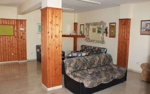 Florea Htl Apts