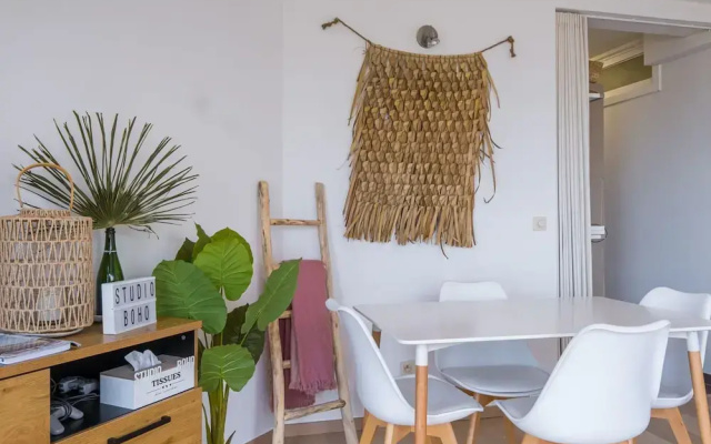 Cozy Studio With Sleeping Area and sea View