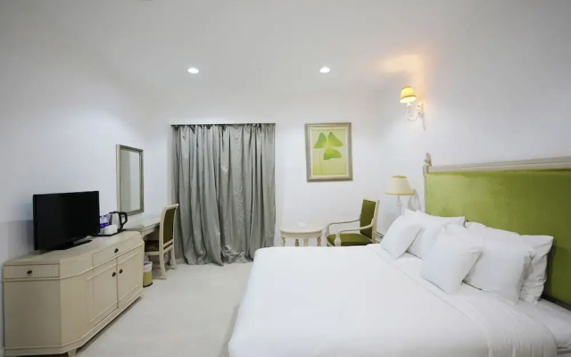 Crown Park Hotel