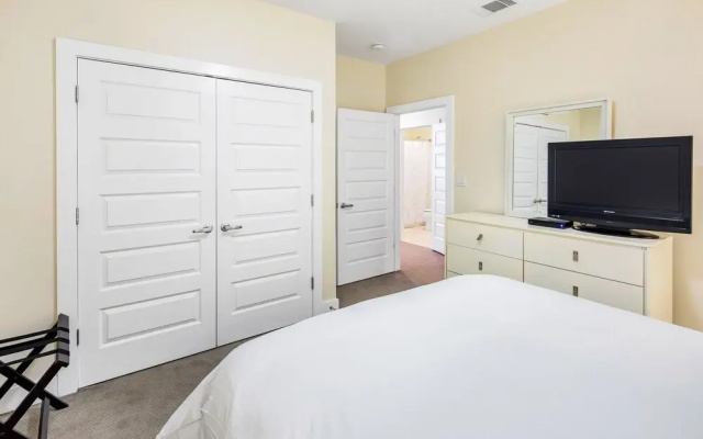 Global Luxury Suites at the Gateway Arch