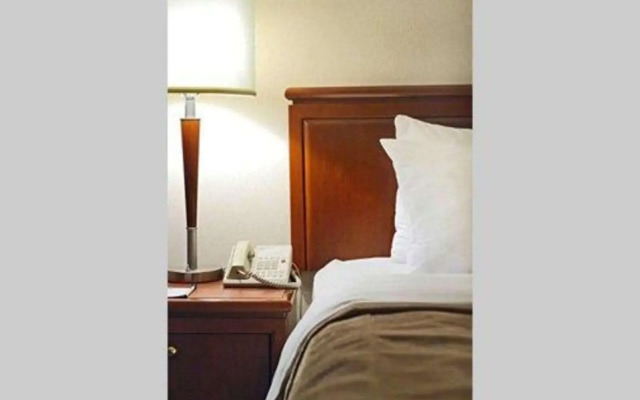 Hampton Inn by Hilton Montreal East Anjou